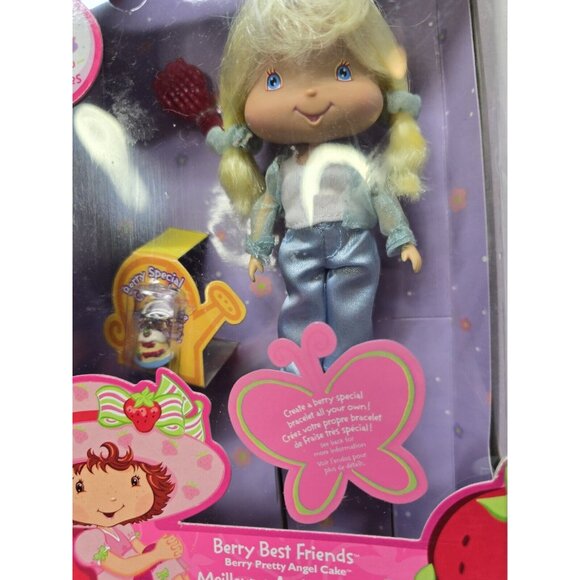 Vintage Strawberry Shortcake Berry Best Friends ANGEL CAKE Bandai Charm 2003 - Picture 3 of 12